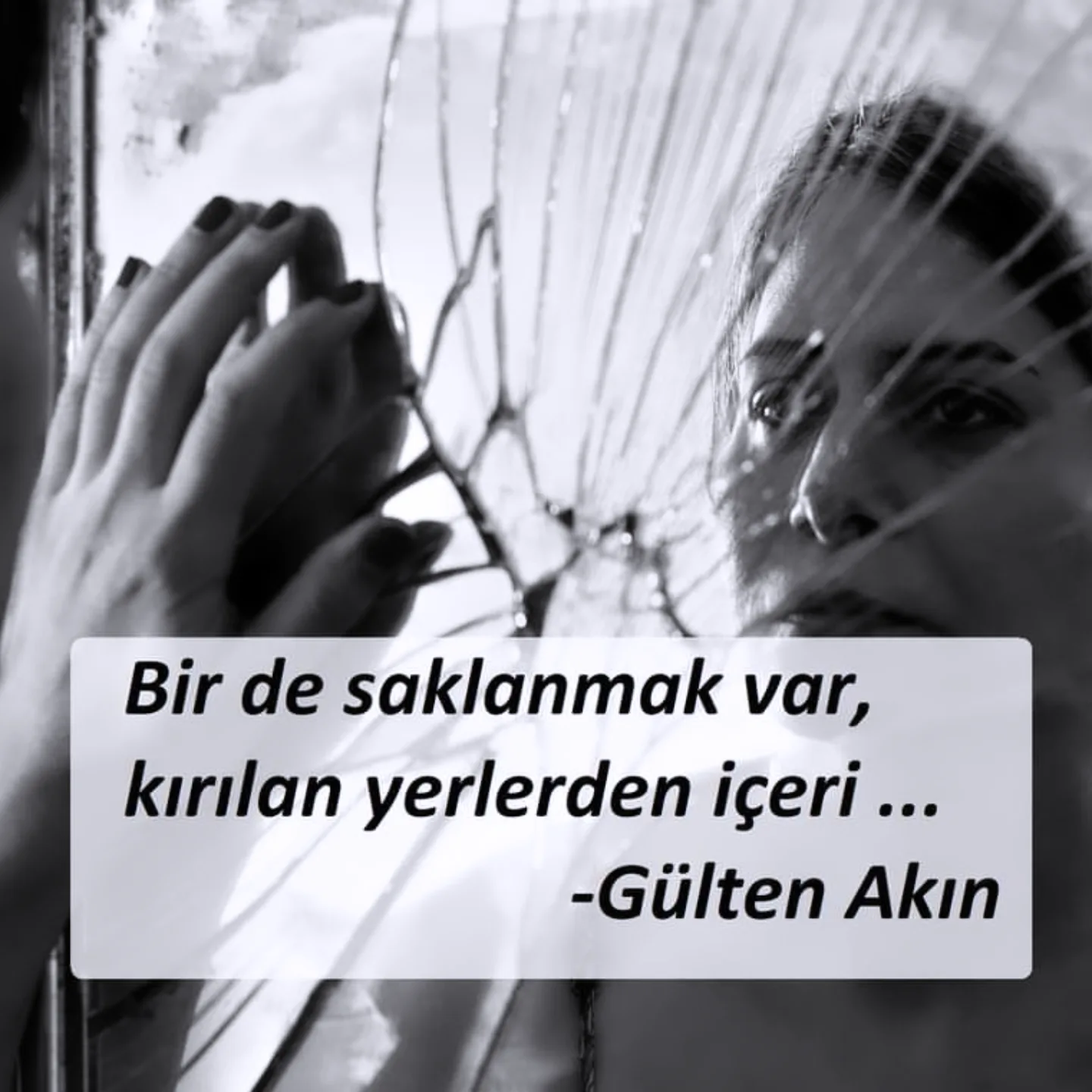 Birisi seni ağır yaralayana kadar,
 𝐤𝐞𝐧𝐝𝐢 𝐠𝐮̈𝐜𝐮̈𝐧𝐮̈ 𝐚𝐬𝐥𝐚 𝐛𝐢𝐥𝐞𝐦𝐞𝐳𝐬𝐢𝐧.
 -Isaac Asi…